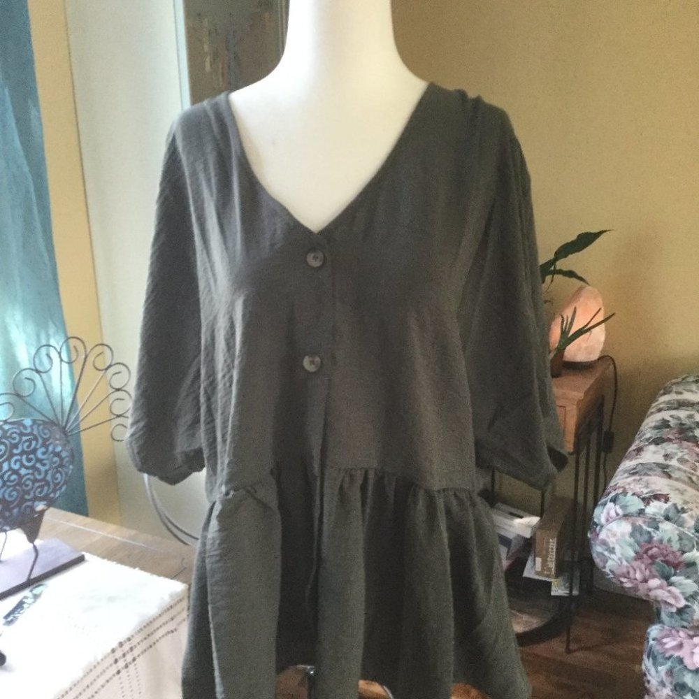 new without tags Button up peplum blouse